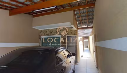 Imperdível oportunidade: Casa à venda em São José dos Campos-SP, bairro Parque Industrial, 4 quartos, 1 suíte, 3 salas, 3 banheiros, 2 vagas de garagem, 180m²