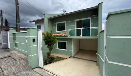 Casa para aluguel, 3 quartos, 1 suíte, 1 vaga, Petrópolis - Joinville/SC