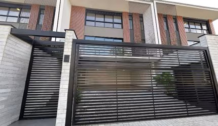 Casa 03 suítes no América