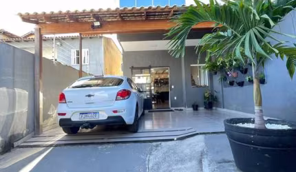 Linda Casa de 3 Quartos com Suíte – Sol da Manhã no Portal de Jacaraípe!