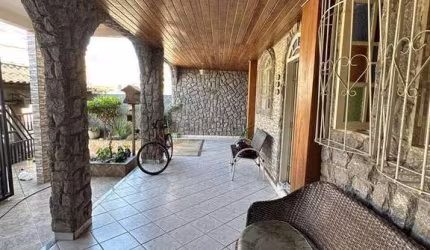 Casa Térrea com 2 Quartos + Ampla Área Gourmet e Piscina | Barcelona