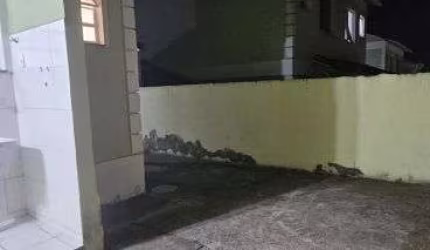 Casa duplex, 2 quartos, quimtal, próximo estrad do Mendanha e West Shopping