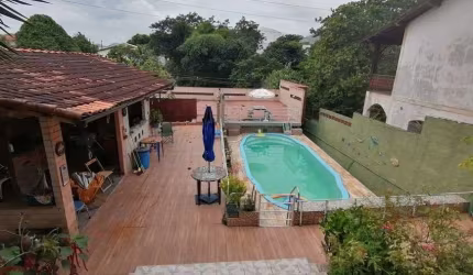 Imóvel com 468Mts de área total, em excelente localização