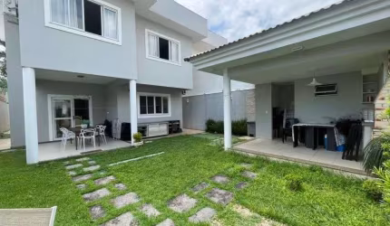 Casa em condomínio, 4 quartos, residencial da Prata