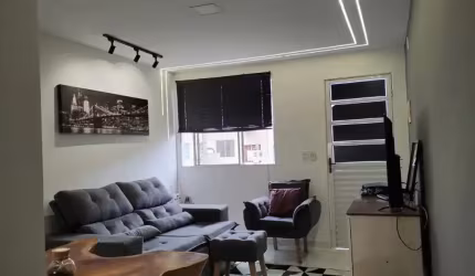 Casa duplex, 2 quartos, próximo Park Shopping