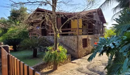 Sítio com 1344m² , 5 quartos, Rio da prata