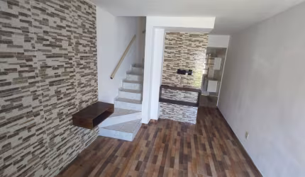 Casa duplex, condomínio,  2 quartos, próximo Park Shopping