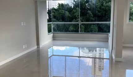 Lindo Apartamento de Luxo á venda no coração de Moema