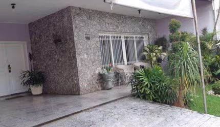 Casa com 3 dormitórios à venda, 267 m² por R$ 785.000,00 - Centro - Barretos/SP