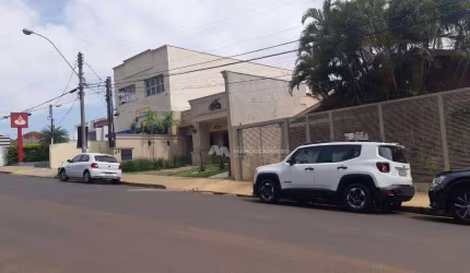 Casa com 3 dormitórios à venda, 236 m² por R$ 800.000,00 - Centro - Bady Bassitt/SP