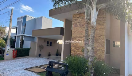 Casa com 3 dormitórios à venda, 170 m² por R$ 1.000.000,00 - Condomínio Village Damha I - São José do Rio Preto/SP