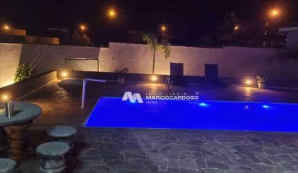 Rancho com 4 dormitórios à venda, 340 m² por R$ 1.350.000,00 - Condomínio Terra da Barra - Mendonça/SP