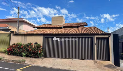 Casa com 3 dormitórios à venda, 370 m² por R$ 1.500.000,00 - Jardim Yolanda - São José do Rio Preto/SP