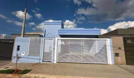 Casa com 3 dormitórios à venda, 133 m² por R$ 700.000,00 - Menezes II - Bady Bassitt/SP