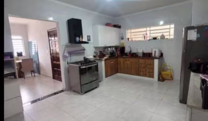Casa com 3 quartos à venda na Rua Ribeirão Branco, Jardim do Trevo, Campinas, 143 m2 por R$ 615.000