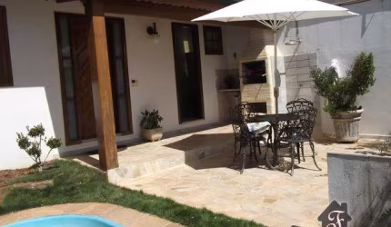 Casa com 3 quartos à venda na Rua Octacílio F de Souza, Parque Jambeiro, Campinas, 200 m2 por R$ 750.000