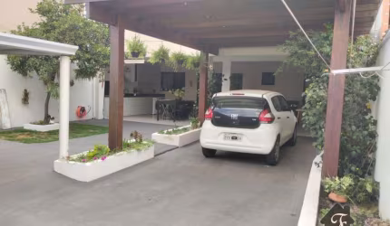 Casa com 2 quartos à venda na Avenida José Puccinelli, João Aranha, Paulínia, 235 m2 por R$ 690.000