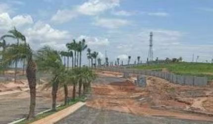 Terreno em condomínio fechado à venda no Fazenda Pau D'Alho, Campinas  por R$ 490.000