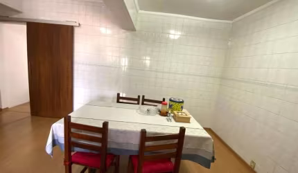 Casa com 4 quartos à venda no Jardim Capivari, Campinas , 255 m2 por R$ 695.000