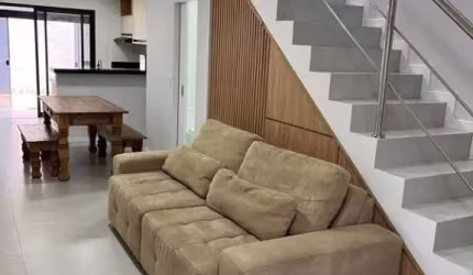 Casa em condomínio fechado com 2 quartos para alugar no Jardim Holanda, Holambra , 130 m2 por R$ 5.500