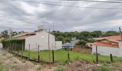 Terreno à venda no Jardim Leonor, Campinas  por R$ 426.000