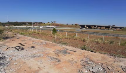 Terreno comercial à venda no Parque Residencial Vila União, Campinas  por R$ 37.000.000