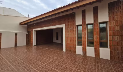 Casa com 4 quartos à venda na Vila Maria, Campinas , 218 m2 por R$ 600.000