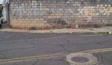 Terreno à venda na Vila San Martin, Campinas  por R$ 429.000