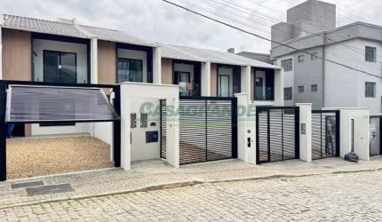 Casa com 3 quartos à venda no Velha, Blumenau , 144 m2 por R$ 770.000