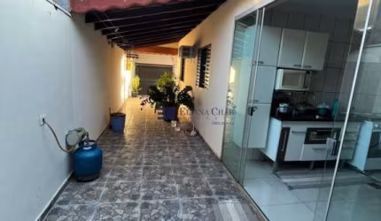 Casa para venda com 200 m² e 3 quartos em Parque São João, Bauru - SP