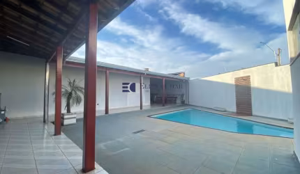 Casa para venda com 366 m² e 3 quartos em Conjunto Habitacional Isaura Pitta Garms, Bauru - SP