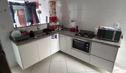 Casa para venda com 180 m² e 3 quartos em Jardim Marilu, Bauru - SP