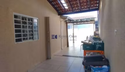 Casa para venda com 200 m² e 3 quartos em Núcleo Habitacional Mary Dota, Bauru - SP