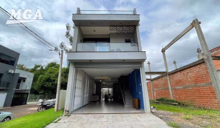 Sobrado com 1 dormitório à venda, 212 m² por R$ 800.000,00 - Loteamento Porto Dourado - Foz do Iguaçu/PR