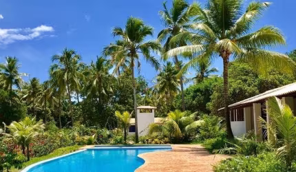 Terreno em Condomínio em Praia do Forte, Mata de São João/BA