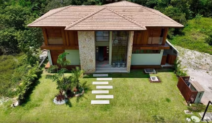 Praia Bela - Casa à venda no bairro Praia do Forte - Mata de São João/BA