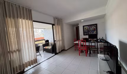 Apartamento 3/4 01 Suíte Dependência Completa 02 Garagens Soltas para Venda no Costa Azul