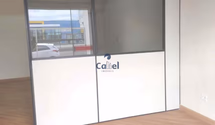 Sala comercial de frente para a  Marechal Floriano Peixoto