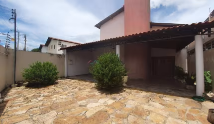 Casa Duplex de Alto Padrão na Piçarra/Cristo Rei – 300m² | 4 Suítes | Piscina | Escritório | 7 Vagas