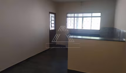 Imperdível! Casa à venda em Cedral-SP, 2 quartos, 1 sala, 1 banheiro, 2 vagas de garagem, 80m². Aproveite!