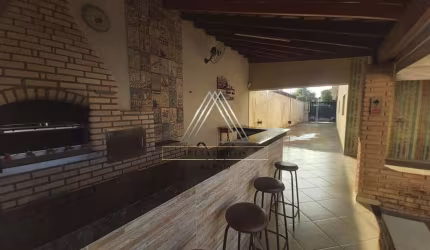 Imóvel de luxo à venda em São José do Rio Preto-SP: Casa no Jardim Mugnaini com 3 quartos, 1 suíte, 1 sala, 2 banheiros, 6 vagas de garagem e 210m².
