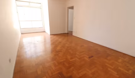 Apartamento espaçoso, iluminado e ventilado ao lado da Av. Paulista.