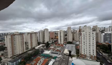 Apartamento reformado com excelente vista!!
