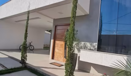 Casa de alto padrão a venda no Mirante das Agulhas