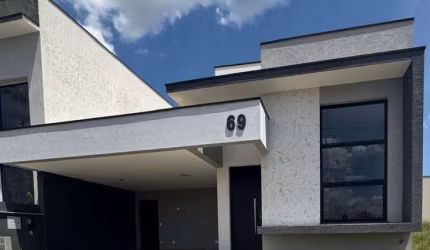 Casa térrea a venda condomínio Monterrey