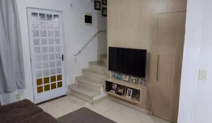 Casa com 2 dormitórios à venda, 64 m² por R$ 429.999 - Villa Flora Hortolandia/SP