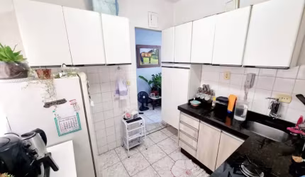 Apartamento a venda com 57 metros de área útil, 3 quartos, 1 banheiro. Res Aimara II, Londrina.