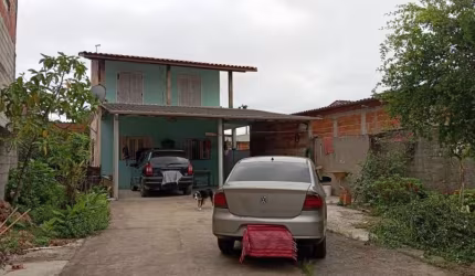 Sobrado de 2 dormitórios à venda no bairro do Porto Novo em Caraguatatuba, SP