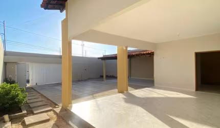 Casa Ampla com 390m² de Área Privativa à Venda- Recanto das Palmeiras