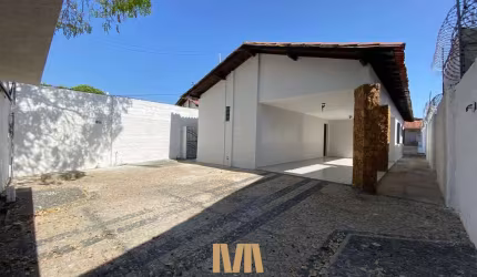 Casa com 03 Quartos e 500m² de área total á Venda - Bairro Morada do Sol